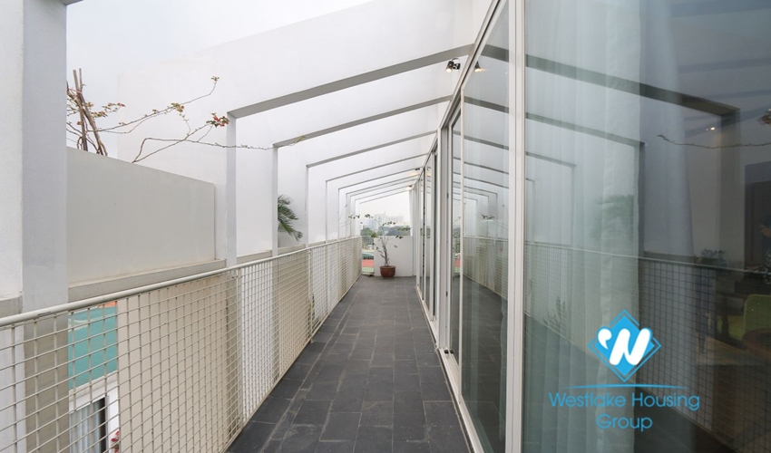 A beautiful 3 bedroom apartment for rent in Dao tan, Ba dinh